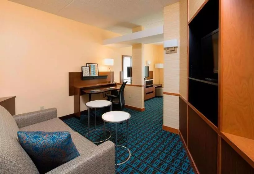 キングサイドベッドのスタンダードワンルーム, Fairfield Inn & Suites By Marriott Newark Liberty International Airport