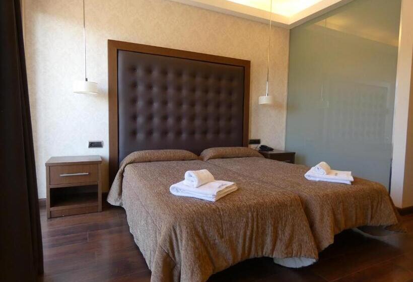 חדר סטנדרט, Fuente Del Miro