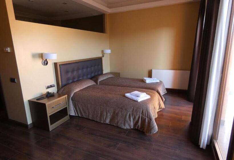 חדר סטנדרט, Fuente Del Miro