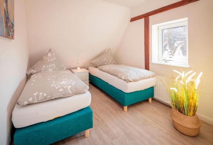 דירת חדר, Hofhotel Krähenberg