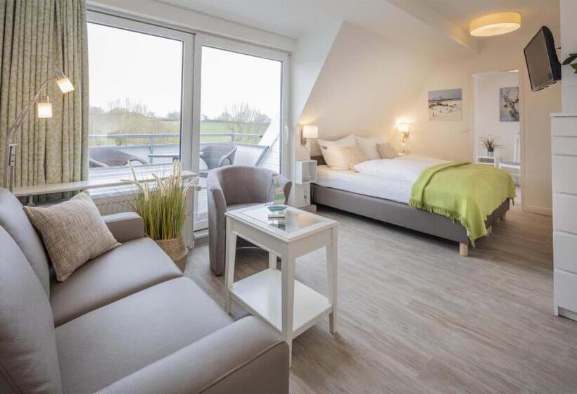 Апартаменты 1 Спальня с Балконом, Hofhotel Krähenberg