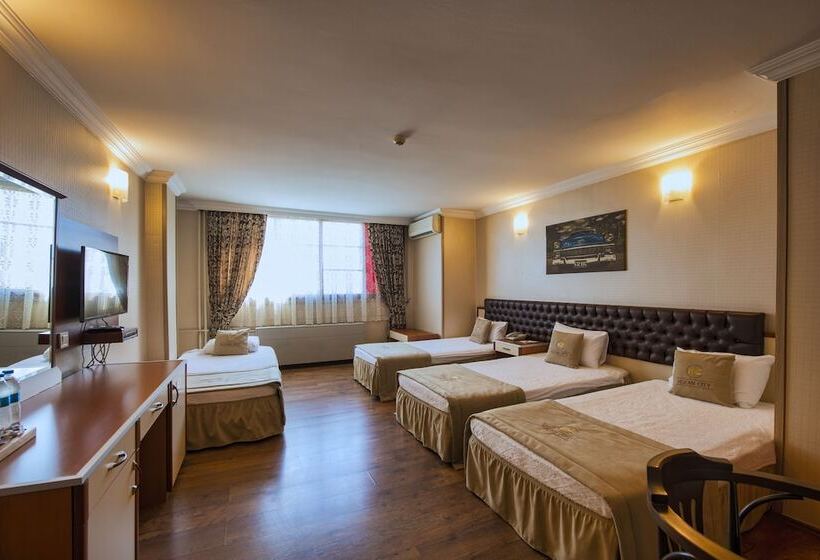 Camera Tripla Standard, Kozan City