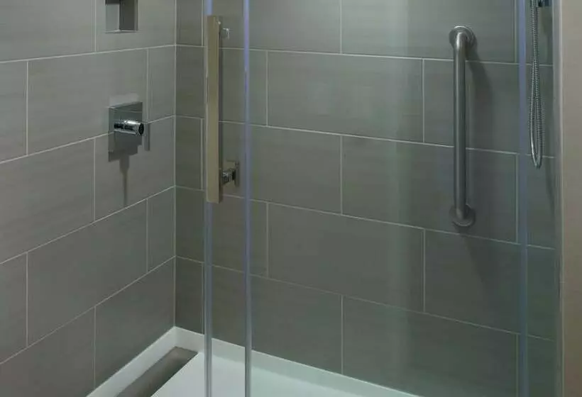２ダブルベッドのスタンダードルーム, Marriott East Lansing At University Place