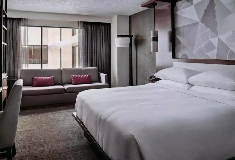キングサイズベッドのスタンダードルーム, Marriott East Lansing At University Place