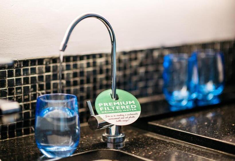 اتاق کلاسیک, Mercure Singapore Tyrwhitt