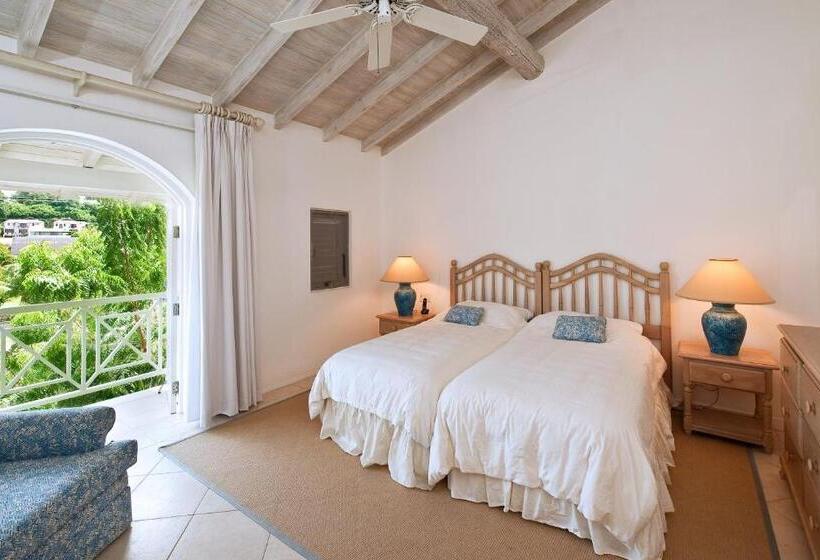 2 Bedroom Apartment with Views, Port St. Charles