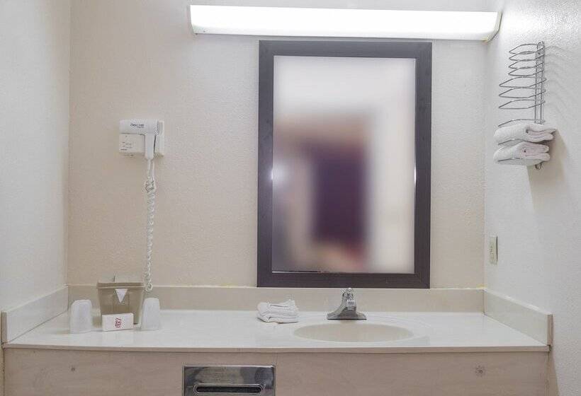 غرفة ديلوكس, Red Roof Inn Acworth   Emerson   Lakepoint South