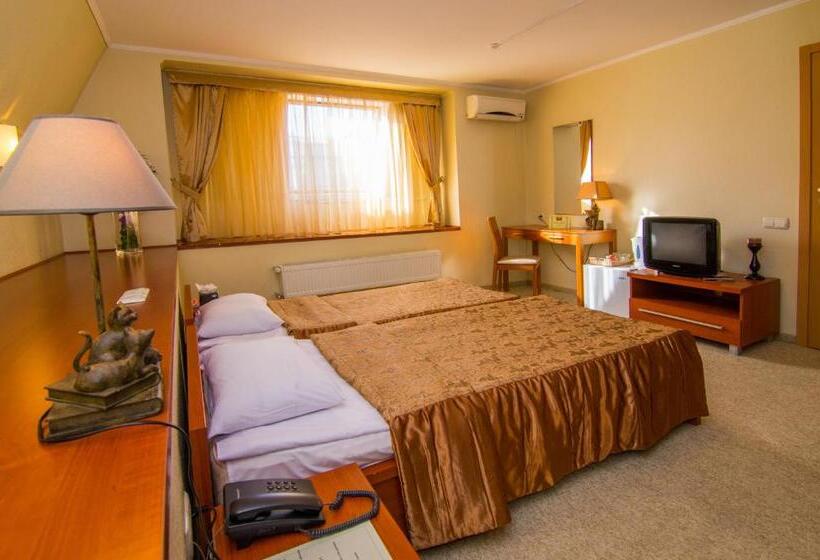 Cameră cu Mansardă, Residence Odesskij Dvorik