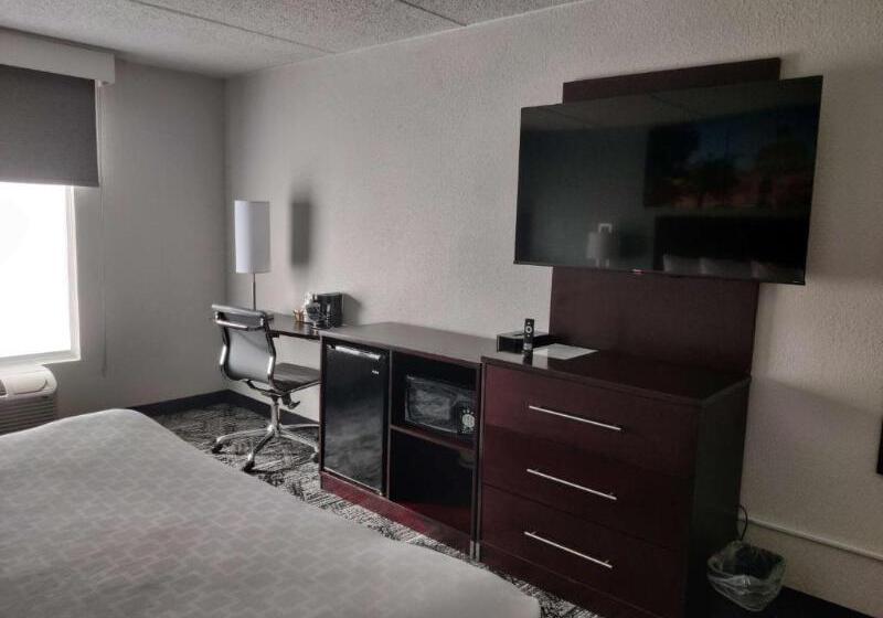 חדר סטנדרט עם מיטת קינג, Best Western Atlanta Cumberland Galleria