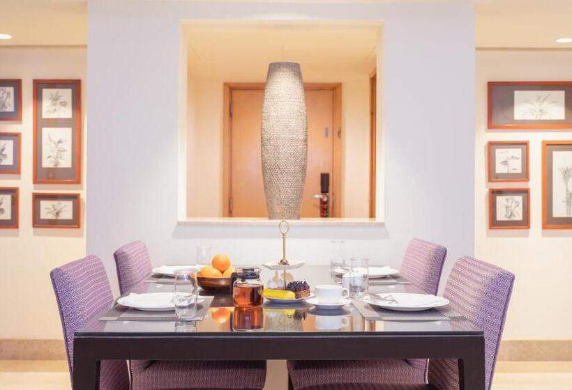 آپارتمان 3 خوابه با چشم‌انداز دریا, Taj Wellington Mews