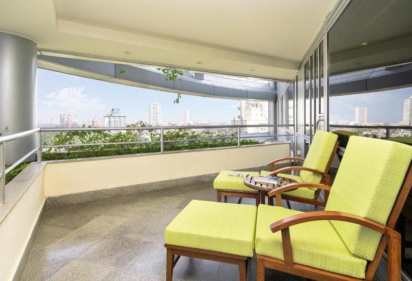 2 Bedrooms Apartment City View, Taj Wellington Mews