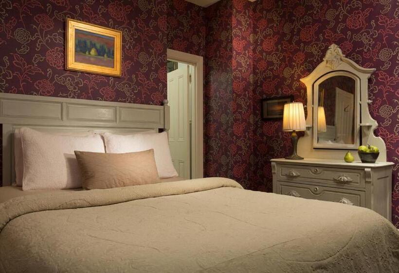 اتاق استاندارد با تخت بزرگ, The Carroll Villa