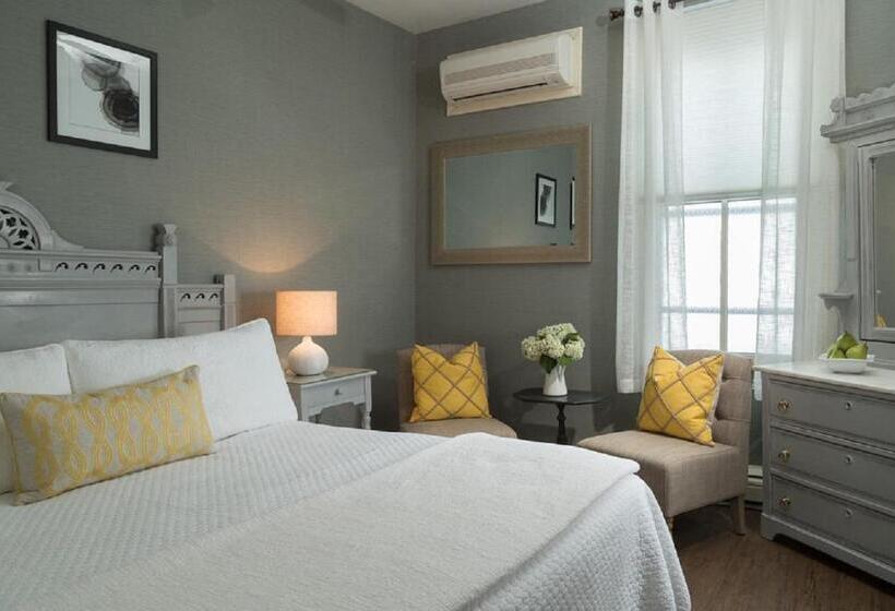 اتاق استاندارد با تخت بزرگ, The Carroll Villa