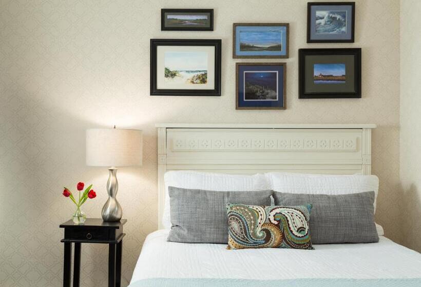 اتاق استاندارد, The Carroll Villa