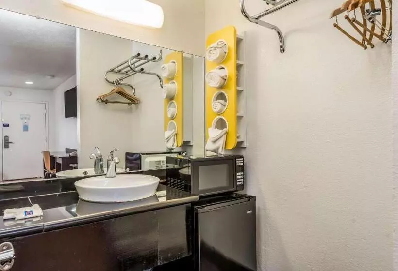 Standard-huone King-vuode, Motel 6 Westley, Ca