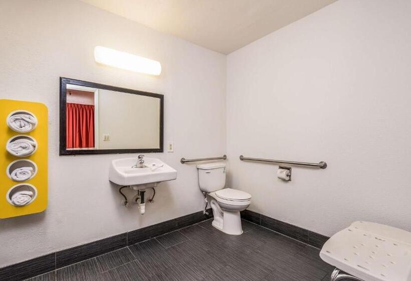 장애인을 위한 스탠다드 룸, Motel 6 Westley, Ca