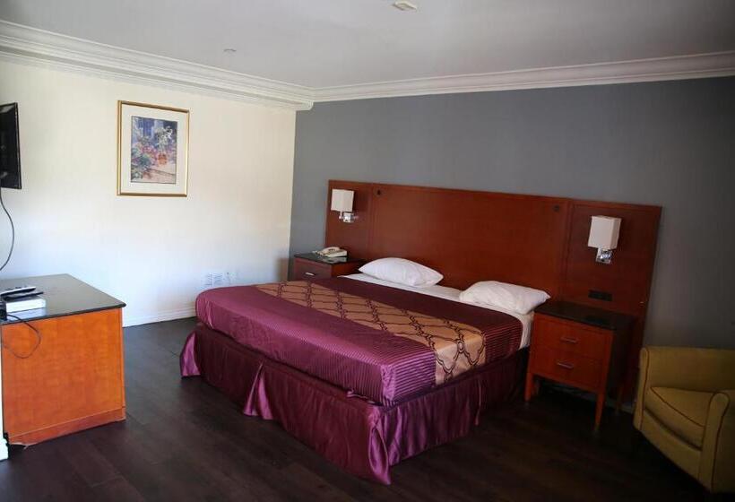 Стандартный Номер Кровать Кинг, Chateau Inn & Suites