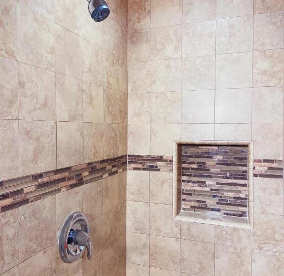 자쿠지 스위트, Nite Inn At Universal City Walking Distance To Universal Studios Hollywood