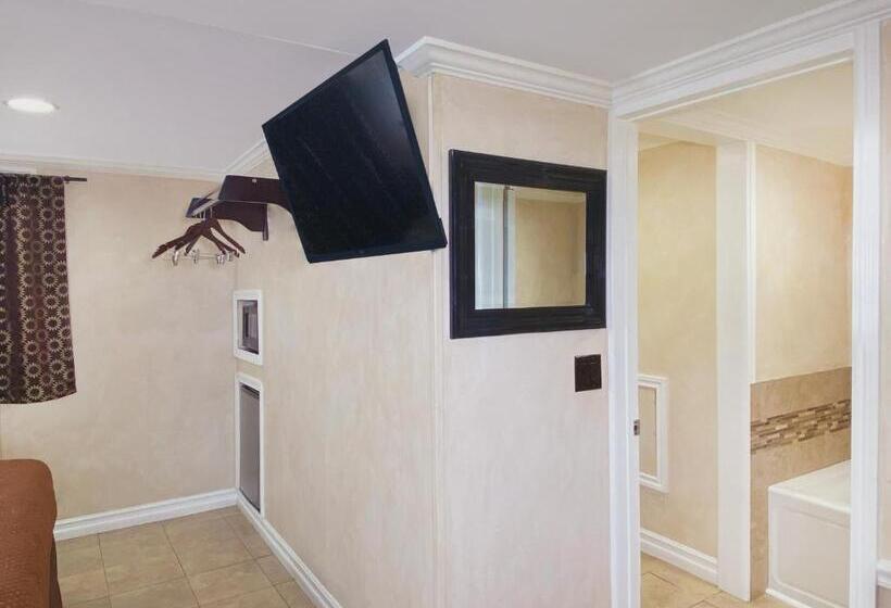 자쿠지 스위트, Nite Inn At Universal City Walking Distance To Universal Studios Hollywood