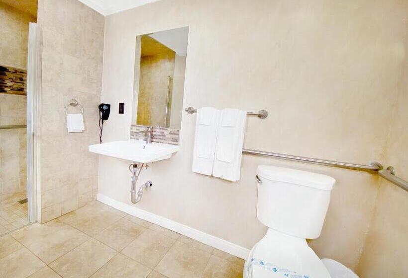 Номер Стандарт 2 Двуспальные Кровати, Nite Inn At Universal City   Walking Distance To Universal Studios Hollywood