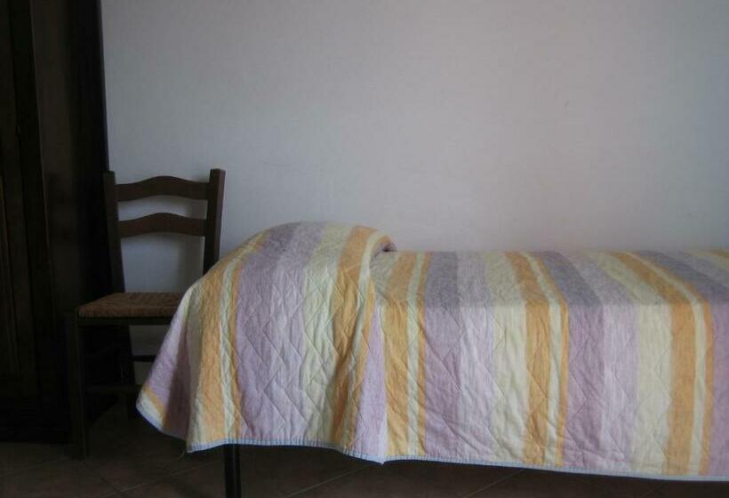 اتاق استاندارد سه نفره, Agriturismo Casalino