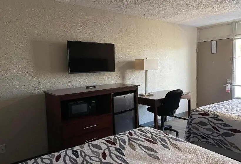 デラックスルーム, Red Roof Inn Lagrange