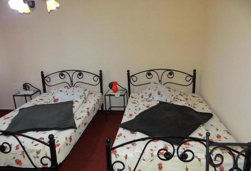 标准间, Pensiunea Lacul Albesti