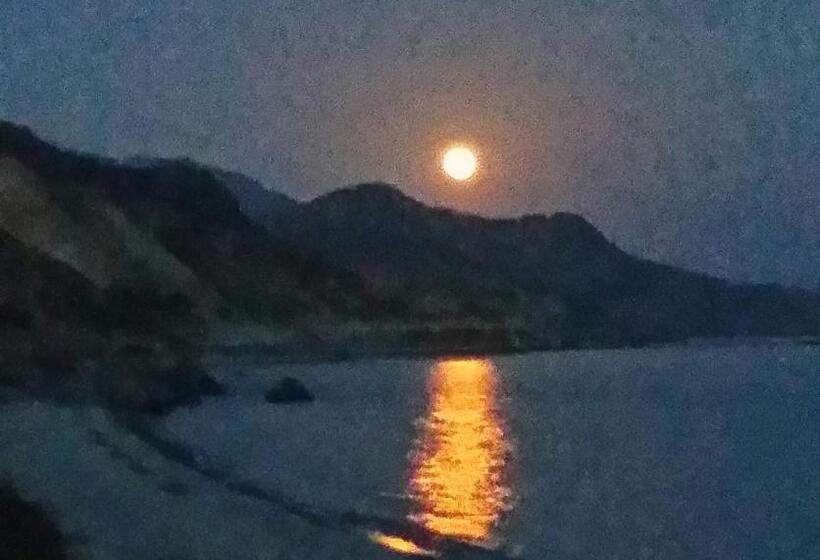 خانه 1 خوابه, Exclusive Cottage In S West Crete In A Quiet Olive Grove Near The Sea