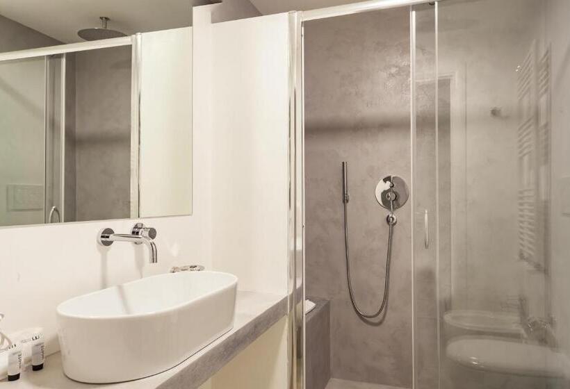 اتاق لوکس, Trevi Art Suite