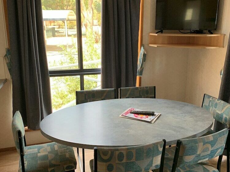 带2个卧室的套房, Capital Country Holiday Park