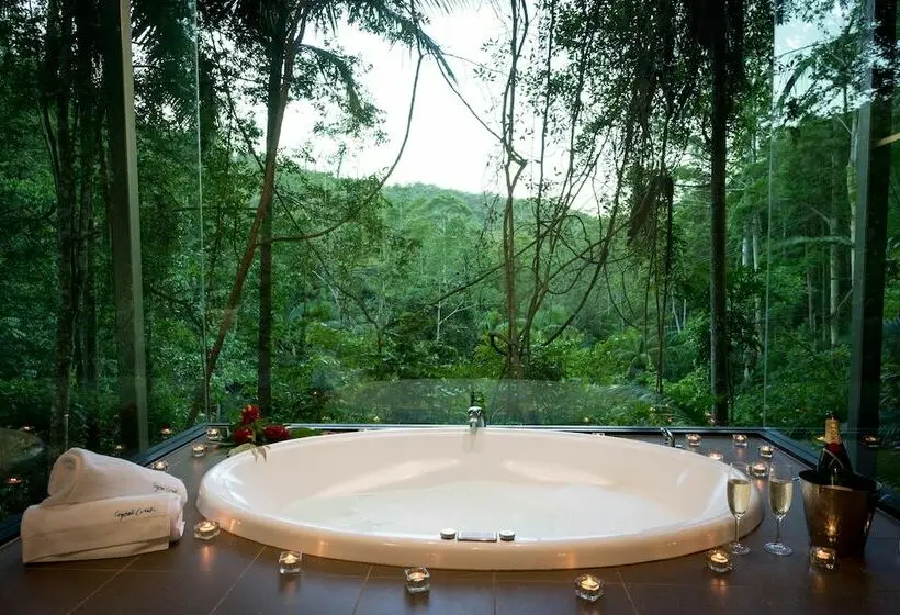 スーペリアーバンガロー, Crystal Creek Rainforest Retreat