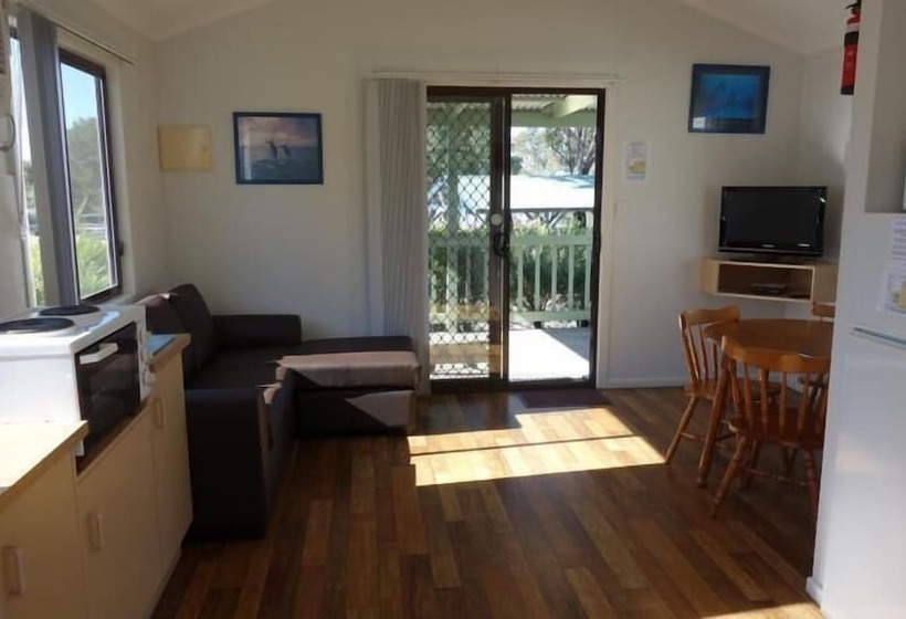 סוויטת 2 חדרי שינה, Diamond Beach Holiday Park