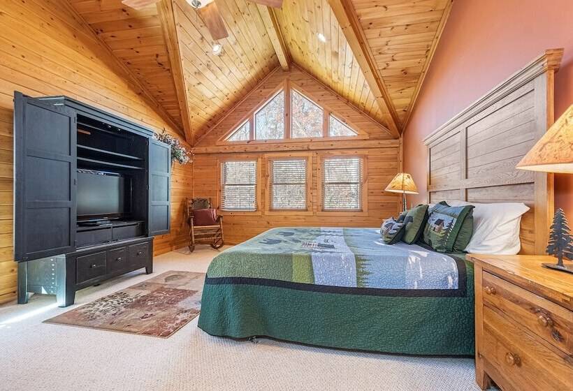 １ベッドルームハウス, Grand Chestnut Lodge
