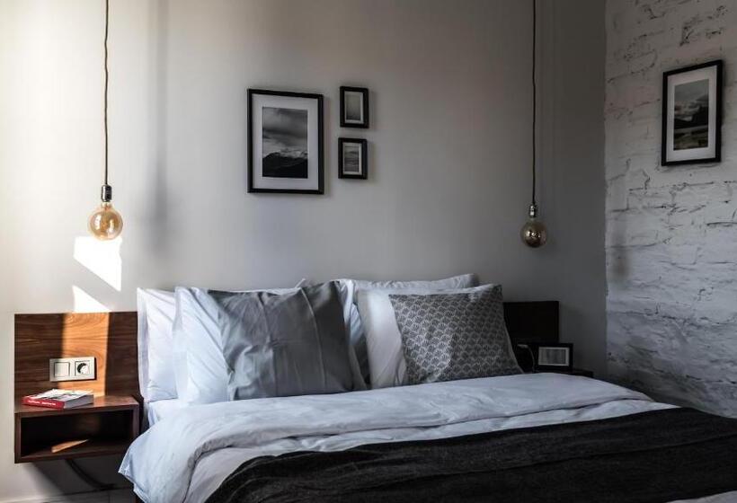 سوییت لوکس, Haus Galata