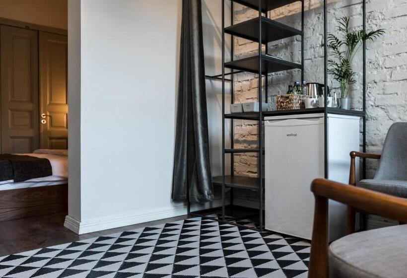 سوییت سوپریور, Haus Galata