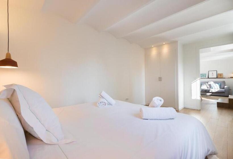 1 Bedroom Penthouse Apartment, Violeta Boutique