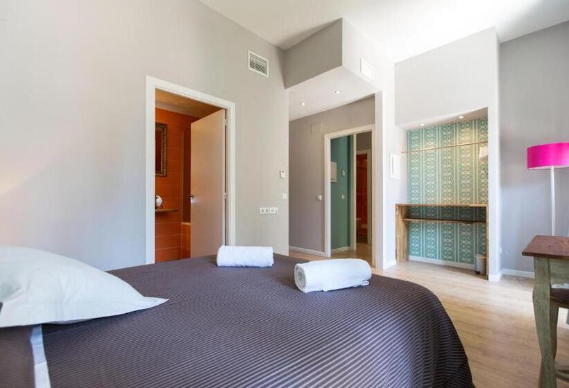 اتاق سوپریور خانوادگی, Violeta Boutique