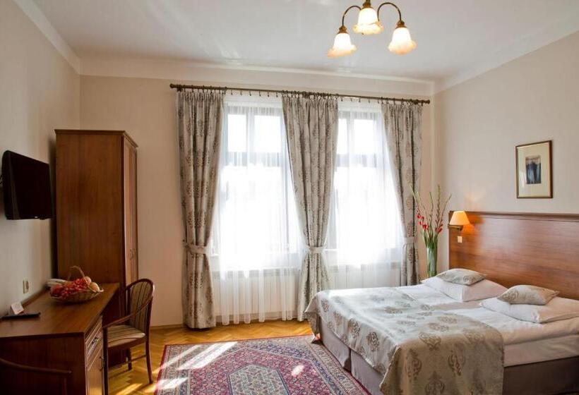 Номер Стандарт, Aparthotel Basztowa