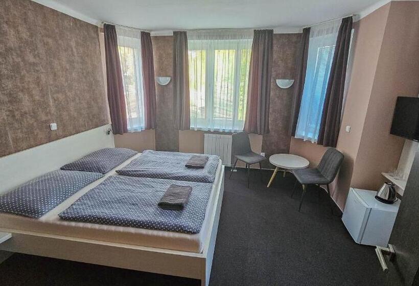 스탠다드 룸, Almond