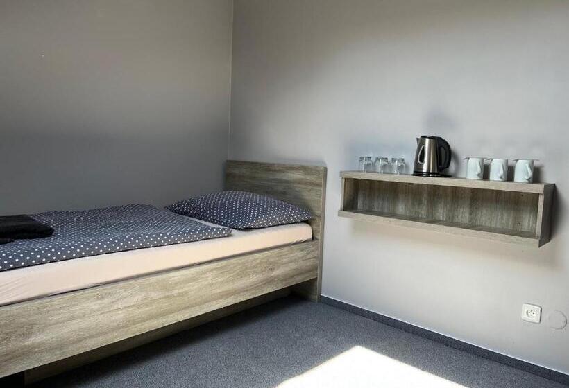 스탠다드 트리플 룸, Almond