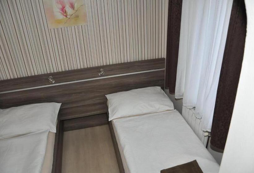 스탠다드 룸, Almond