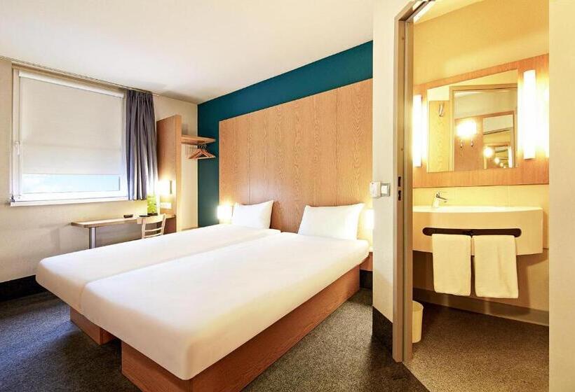 Номер Стандарт, B&b Hotel Toruń