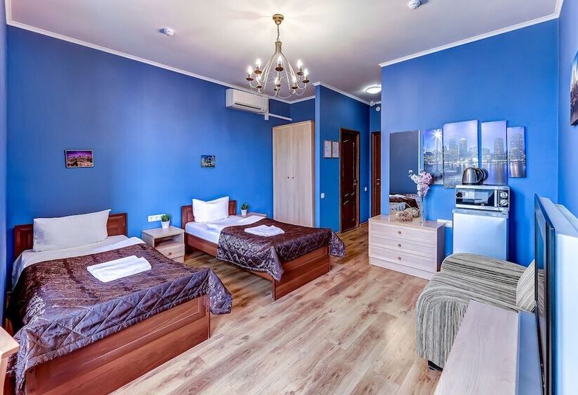 اتاق استاندارد, Democrat On Nevskiy 147