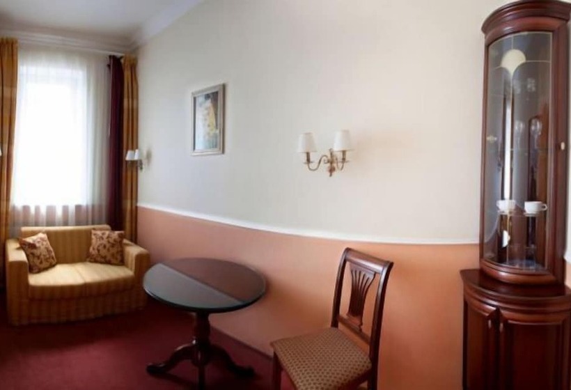 غرفة ديلوكس, Gostiny Dom