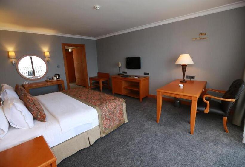 غرفة سوبيريور مطلّة علي البحر, La Quinta By Wyndham Giresun