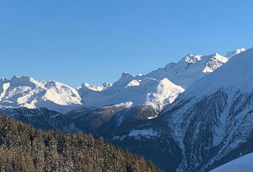 חדר דלוקס עם מרפסת, Le Postillion