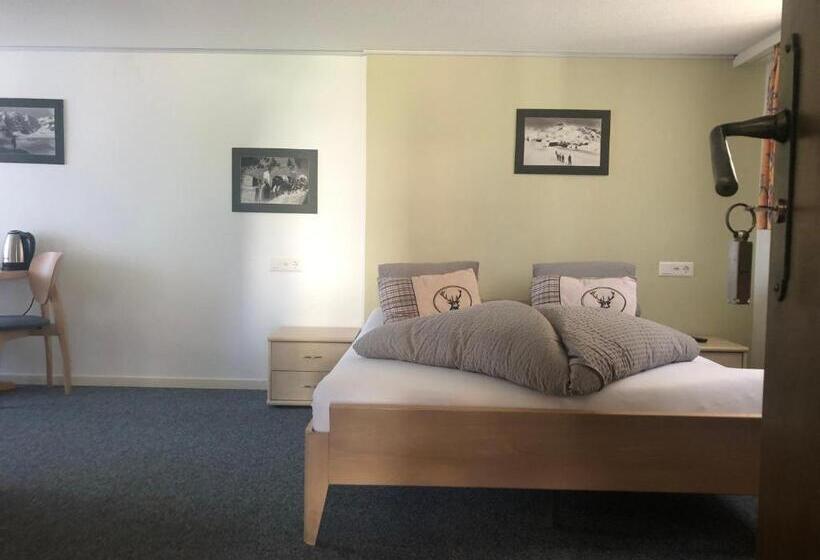 חדר סטנדרט עם מרפסת, Le Postillion