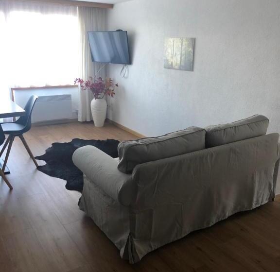 דירה בת חדר שינה 1 עם מרפסת, Le Postillion