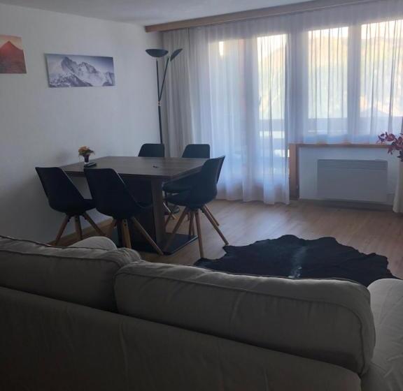 דירה בת חדר שינה 1 עם מרפסת, Le Postillion