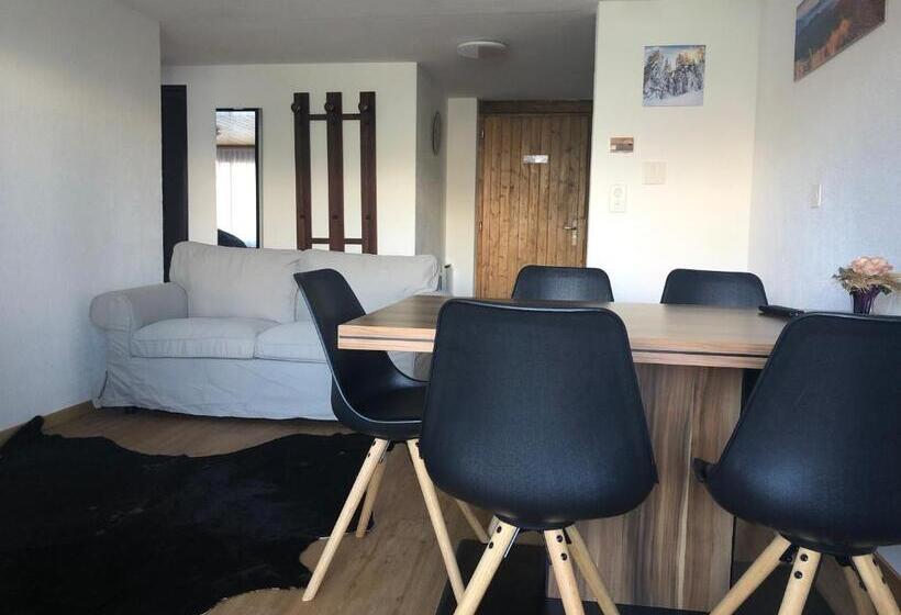 דירה בת חדר שינה 1 עם מרפסת, Le Postillion